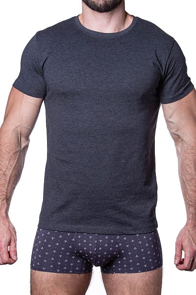 Хлопковая мужская футболка с круглым вырезом